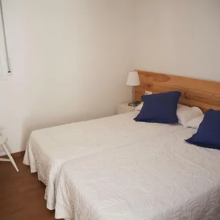 Apartment Kaminias Ii Per 4 Persones A Politur